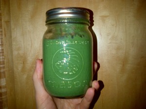 5 Food Habits to Boost Your Energy this Spring, including green smoothies!