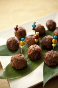 Meatless balls - vegan and delicious! From The Kicking Kitchen, https://thekickingkitchen.com